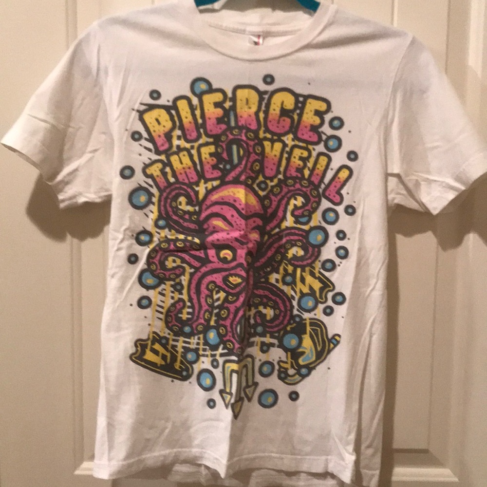 2 Pierce the veil band tee size S